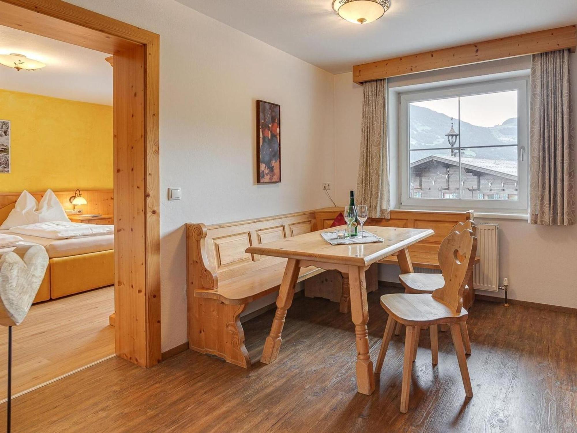 Apartment In Fuegen With A Garden Zewnętrze zdjęcie