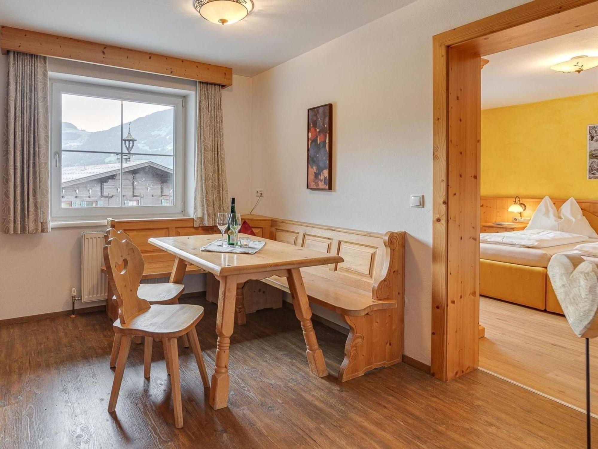 Apartment In Fuegen With A Garden Zewnętrze zdjęcie